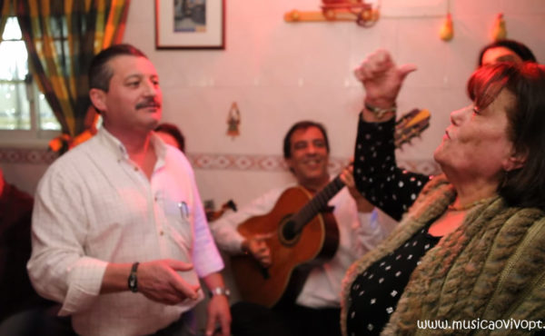 Fado desgarrada com Aurora Cabrita e Mário Cabrita