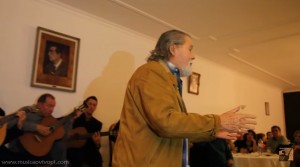 Fadista Rodrigo, Fado em Lisboa, É tão bom ser pequenino