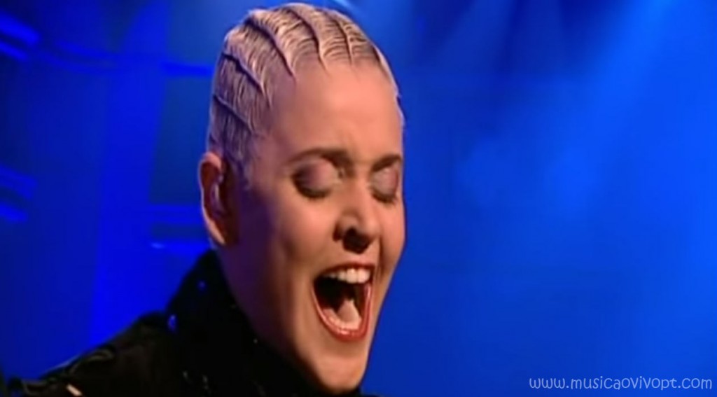 Mariza ao vivo em Londres, Mariza ao vivo, Mariza em Londres