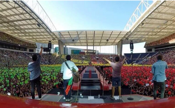 Os DAMA ao vivo no concerto dos One Direction