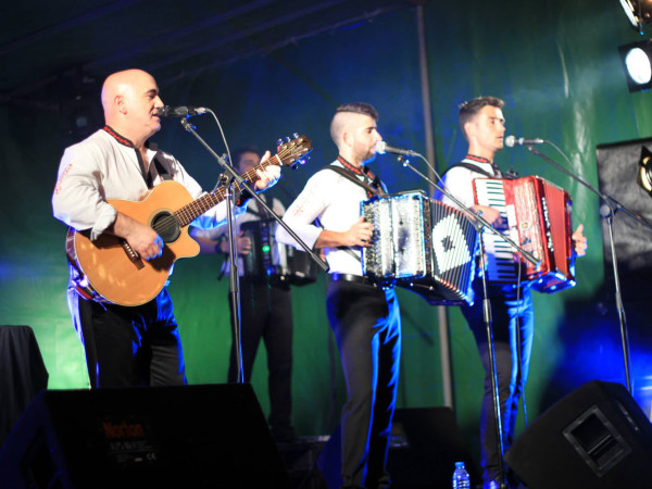 Raizes do Minho, grupos de Musica popular, Concertinas, musicas populares, Minho, Portugal, musica Tradicional