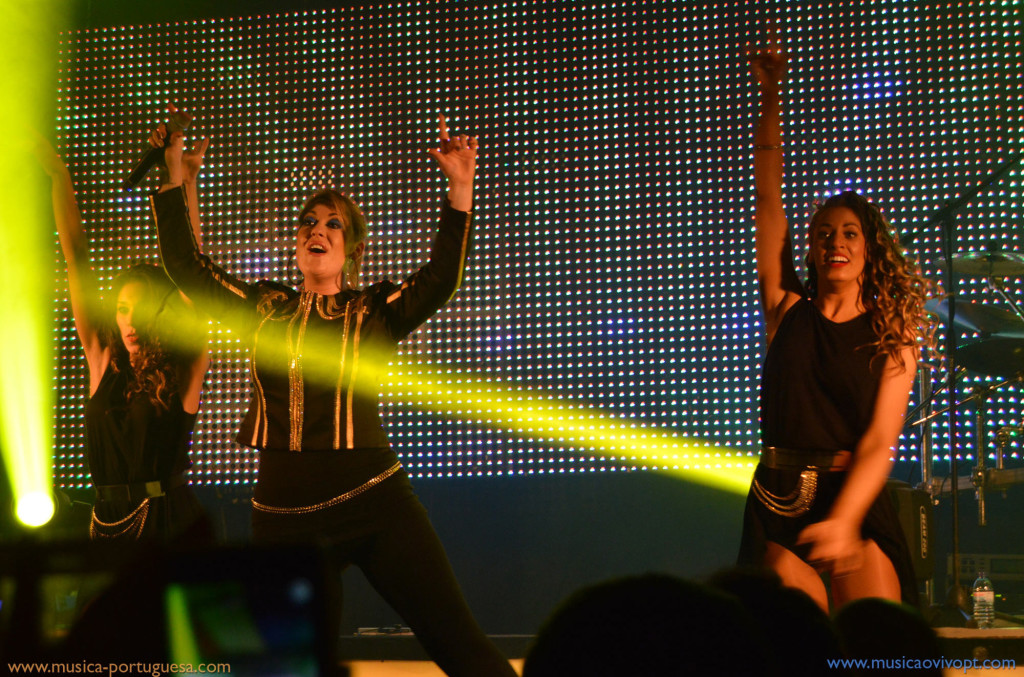 Rebeca, Rebeca ao vivo, cantora Rebeca, Artista Rebeca, Contactos da Rebeca, Artistas, musica portuguesa, artistas