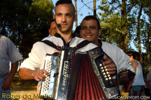 Grupo de musica popular, Grupos de concertinas, grupos de desgarradas, musica popular, musica popular portuguesa, desgarrada, concertina, Raízes do Minho