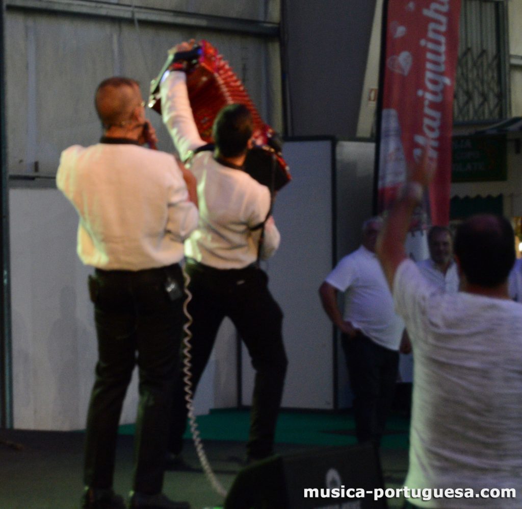 Farra Minhota na Feira, Feira de Artesanato, Concertinas, Minho, Grupos Minhotos, Farra Minhota, Banda, Pombal, Espectáculos, Concertos, Contactos de Bandas