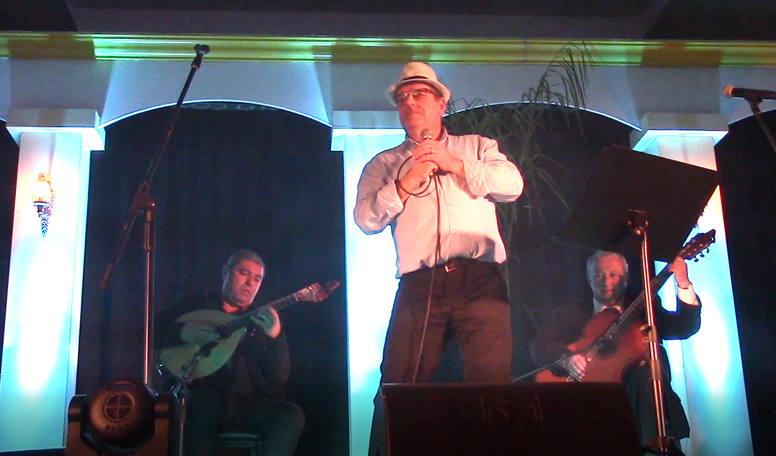 Xico Fadista, Fado Humoristico, Fado Alegre, Fados, Noites de Fados, Varios Fadistas, Contactos, Xico Fadista, Espectaculos, fados humoristicos, fadistas